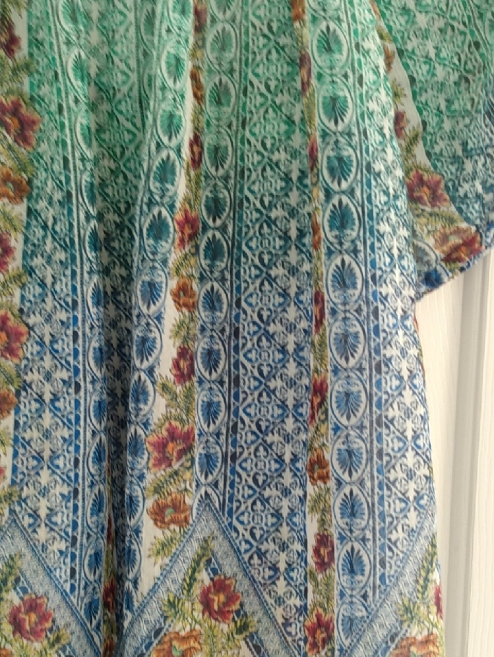 BOHO Round Neck Round Hem Top Blouse - Picture 9 of 10